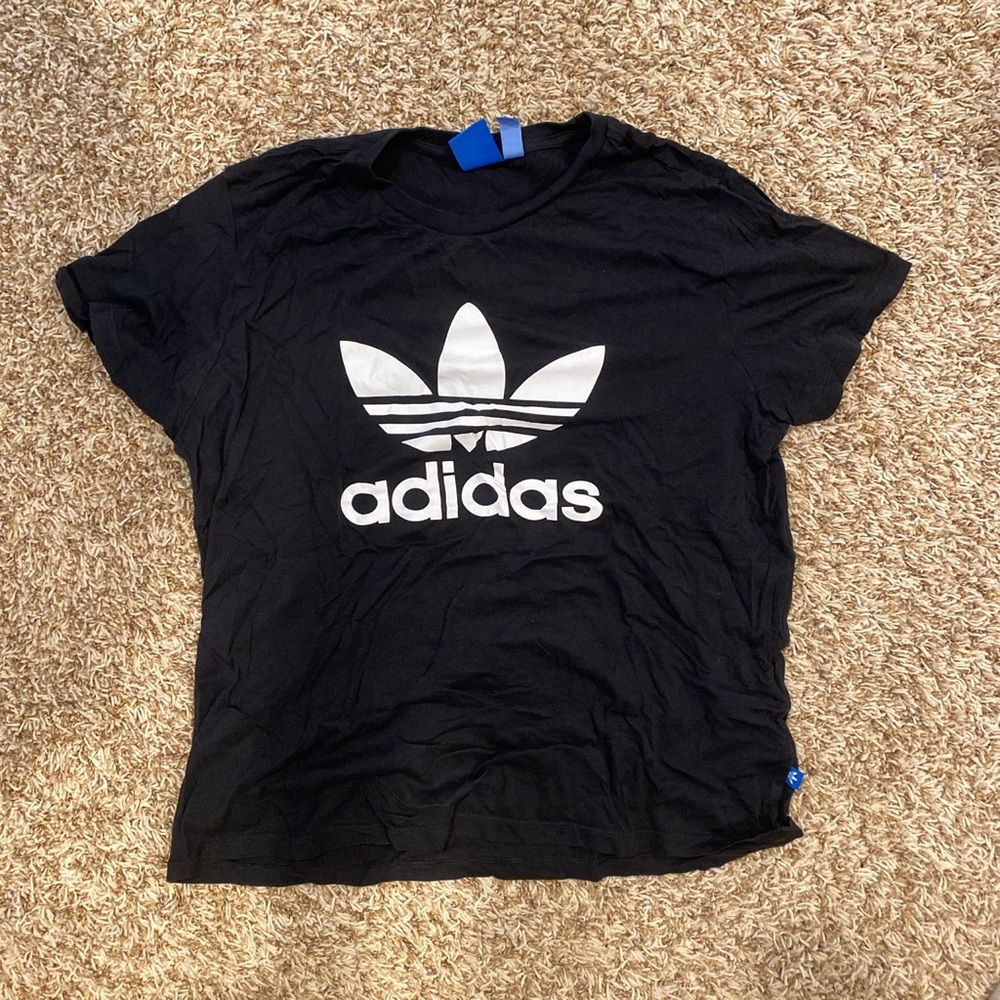 plain black comfy adidas tee shirt